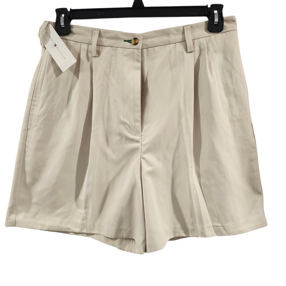 🆕️Tommy Hilfiger Women's Cream Pleated Shorts